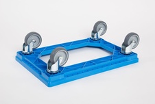 Plastový vozík pod přepravky, 4 otočná 100 mm gumová kolečka, modrý
