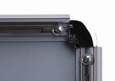 Plakátový klaprám A4 profil 20 mm oblý roh