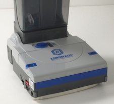Podlahový mycí stroj Lindhaus LW30 s pracovním záběrem 30 cm