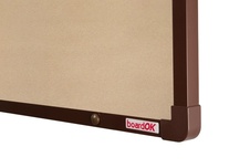 Textilní nástěnka boardOK s hnědým rámem 600x450