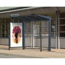 Autobusová zastávka BENÁTKY s informační vitrínou a bočnicí 5000 mm