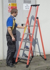 ZARGES plastový stupňový stojací žebřík EFAmix S, délka 2,15 m