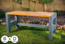 Parkový stůl Lana 1500 mm, smrkové latě a betonové nohy - vymývaný beton v barvě antracit