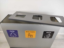 Sestava košů na tříděný odpad Eko Station 3x60l, šedá