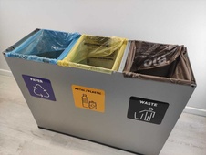 Sestava košů na tříděný odpad Eko Station 3x60l, šedá