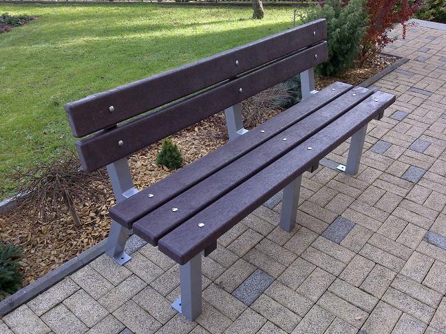 Parková lavička Urban, latě z recyklovaného plastu 1700 mm