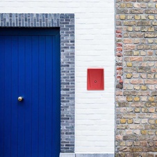 Rottner Posta plastová poštovní schránka, černo-červená