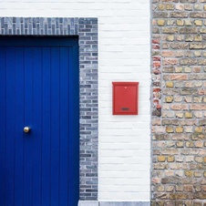 Rottner Brighton ocelová poštovní schránka, červená